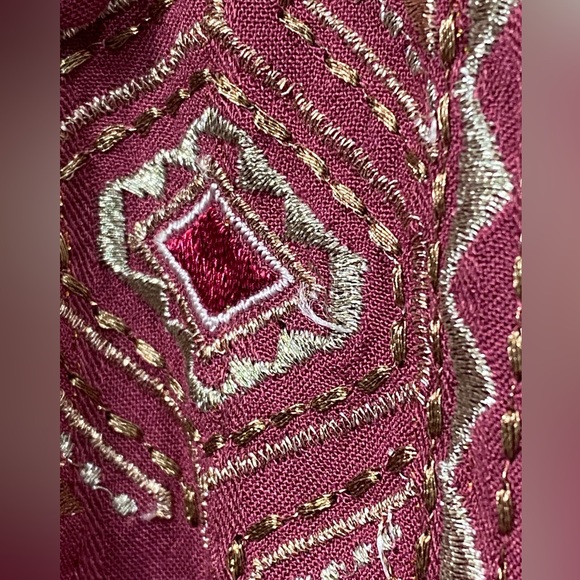 Monsoon Festive Maroon/ Burgundy Top Blouse with Buttons Embroidered size M - Picture 6 of 9